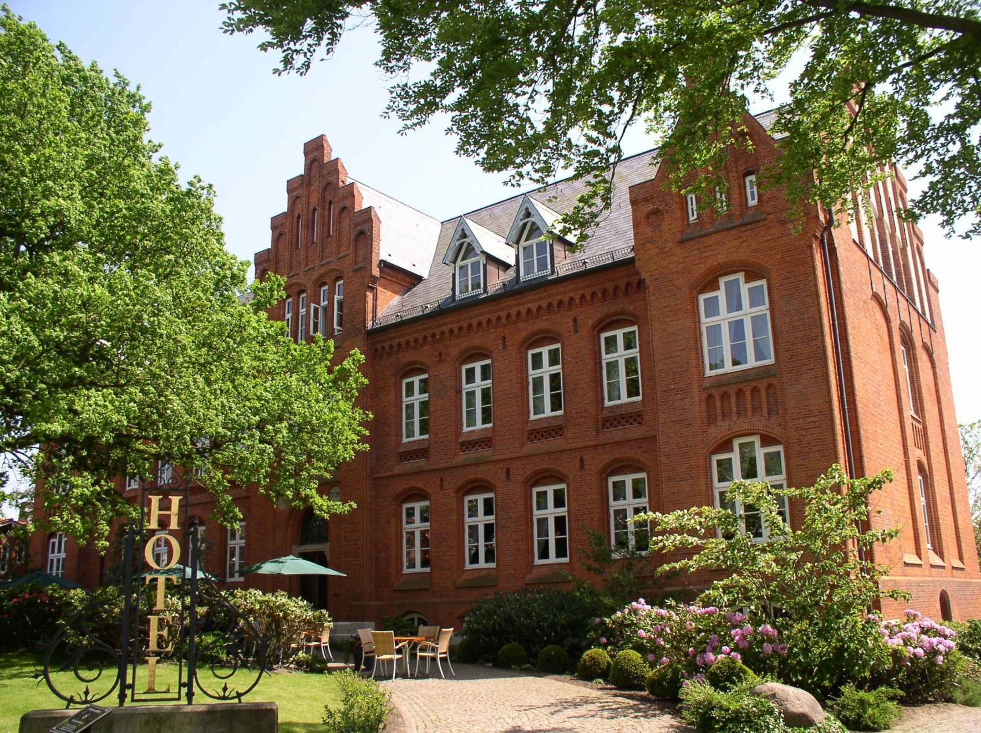 Hotel Altes Gymnasium Husum  Exterior foto